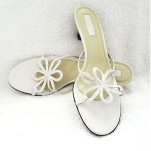 Unisa White Butterfly Strap Kitten New Sandal 9.5N